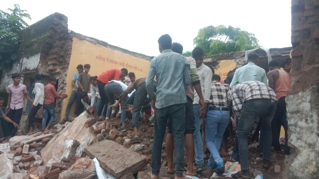 Jhalawad School Tragedy